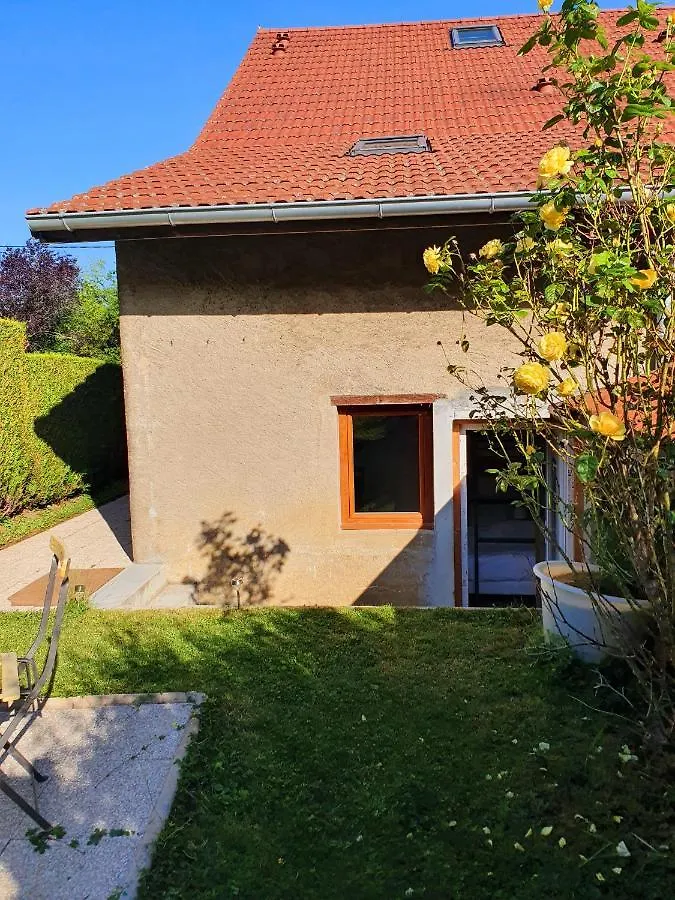 2 logements entre Genève et Annecy-WIFI-Parking Beaumont  France